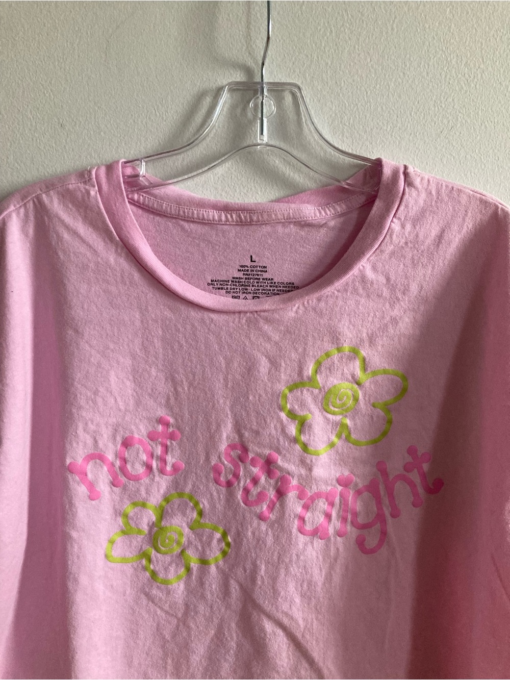 Soft Pink Short Sleeve Graphic Tee with Floral Accents